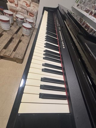 Piano Digital Ringway Negro Brillo