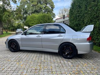 Mitsubishi Lancer Evolution 8 VIII