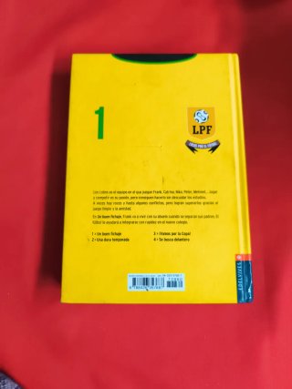 Locos por el fútbol Un buen fichaje / trad. Cri...