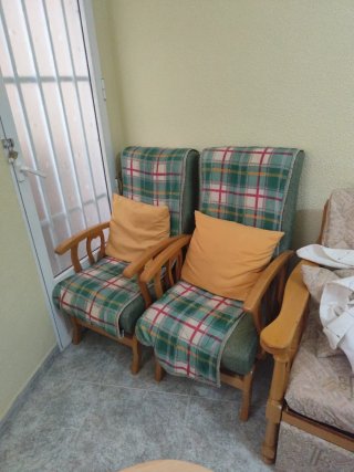 2 Sillones de Tela y Madera