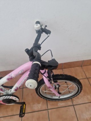 Bicicleta infantil 16' rosa con asiento
