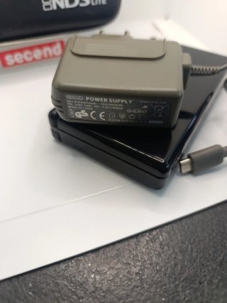 Nintendo DS Lite Negra + Accesorios