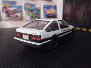 Toyota Sprinter Trueno AE86 1:24 Initial D
