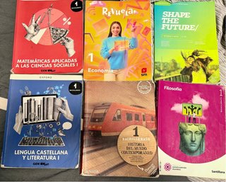 LOTE LIBROS  1 BACHILLERATO  SAN EUTIQUIO LA SALLE