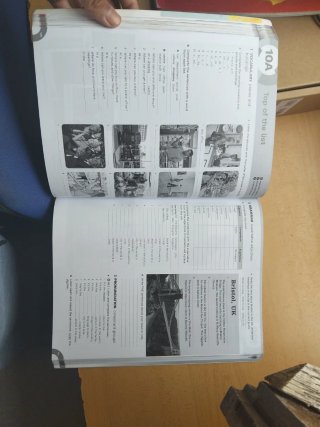 Libro de ingles edicion Christina Latham A1/2