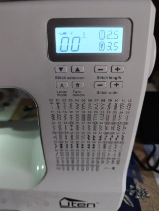 Máquina de coser Uten modelo 2685A