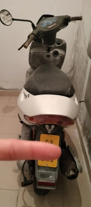 Aprilia Sonic Scooter Verde y Blanca
