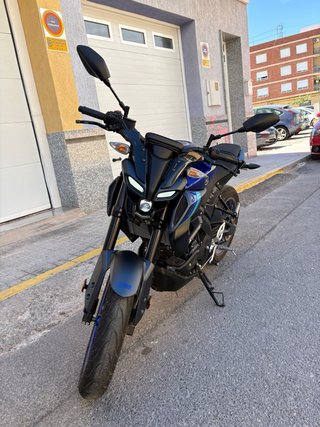 Yamaha MT-125 Azul y Negra