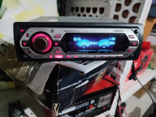 Radio vintage Sony cdx-gt500 para coche