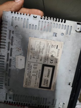 Radio vintage Sony cdx-gt500 para coche