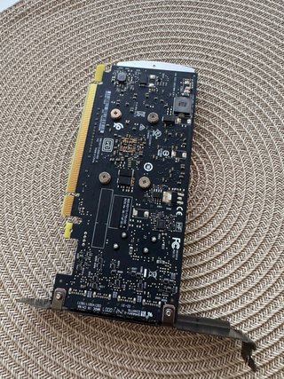 Tarjeta Gráfica NVIDIA T1000 4GB