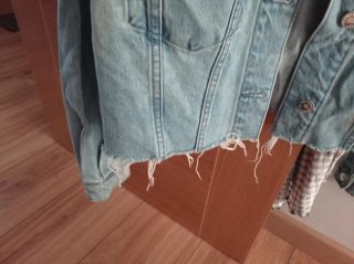Chaqueta chica vaquera Pull&Bear.