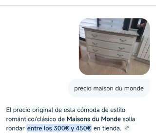 Cómoda vintage gris y blanca