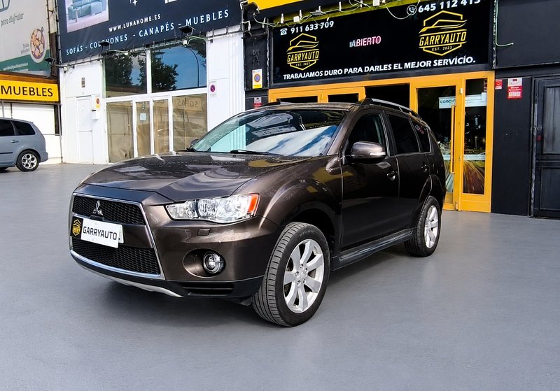 Mitsubishi Outlander 220 DI-D Motion 2WD 2012