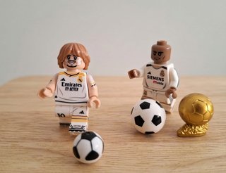 5 Figuras Real Madrid - CR7, Benzema, Courtois,etc
