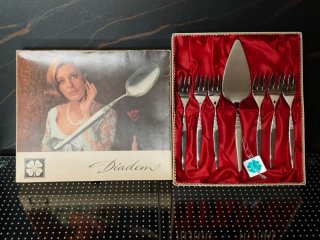Juego de cubiertos  y pala