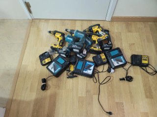 Lote Taladros y Cargadores Makita y Dewalt