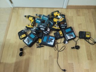 Lote Taladros y Cargadores Makita y Dewalt