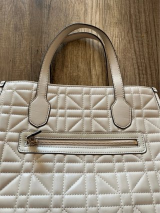 Bolso Guess Beige Acolchado