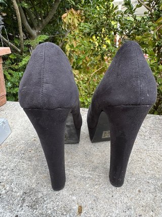 Zapatos de tacón negros talla 40