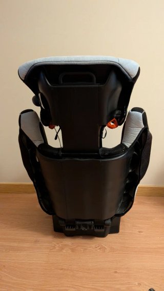 Silla coche RECARO Monza Nova 2 altavoces