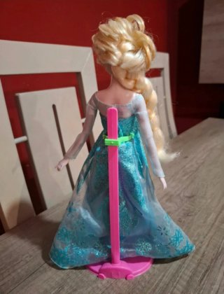 Muñeca Elsa Frozen,  Primera Edición (2013)
