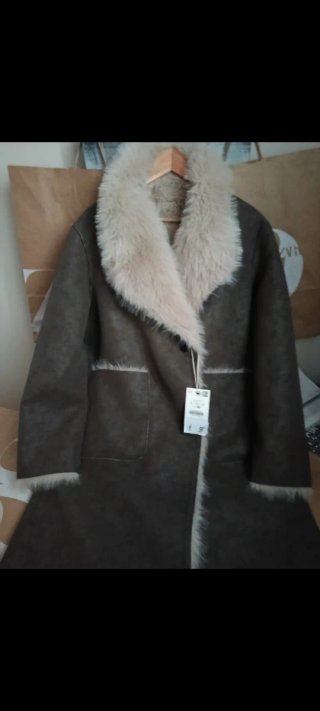 Abrigo pelo Zara beige/marrón