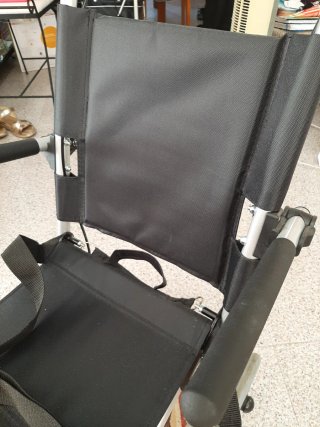 Silla de ruedas ligera.