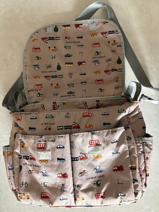 Bolso bebé gris marca My Bags con cambiador