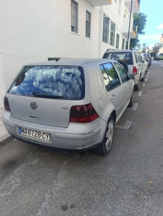 Volkswagen Golf 2000