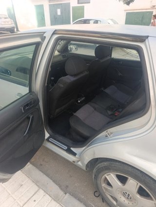 Volkswagen Golf 2000