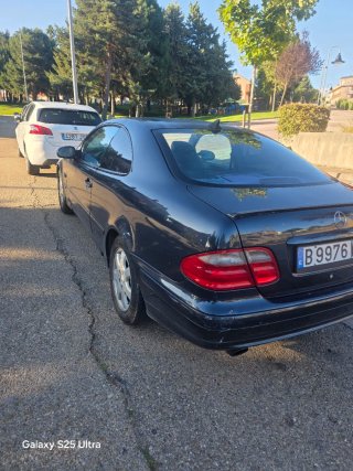 Mercedes-Benz  CLK 2001