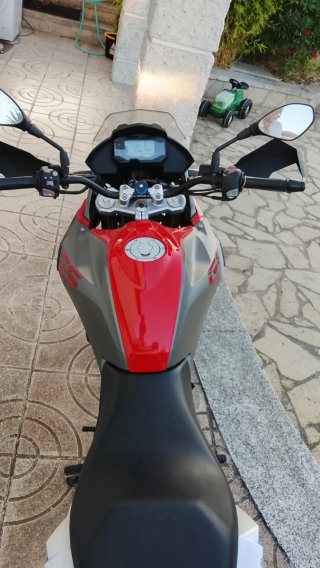 BMW G 310 GS Adventure Roja y gris