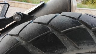 BMW G 310 GS Adventure Roja y gris