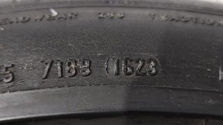 2 Neumáticos 275/40 R20 106W