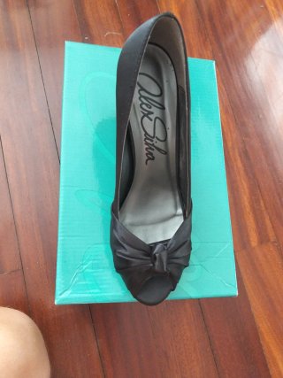 Zapatos de tacón negros de ceremonia o de vestir