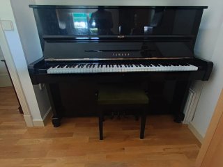 Piano Vertical Yamaha U1 Negro