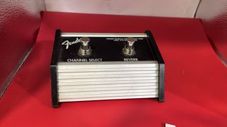 Pedal Fender Reverb Channel Select