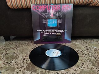 Vinilo Computer Mix Alaska Gary Low Savage LP