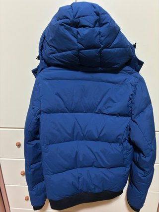 Piumino Woolrich blu con cappuccio
