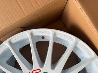 Llantas OZ Superturismo WRC Blancas