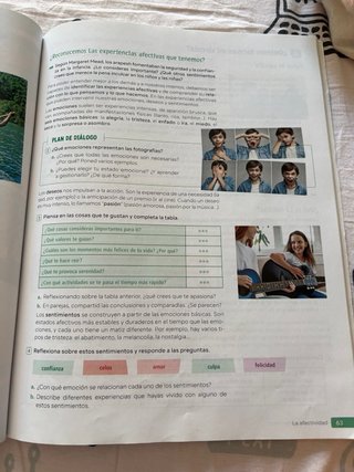 Libros texto valores y religion 2eso Revuela