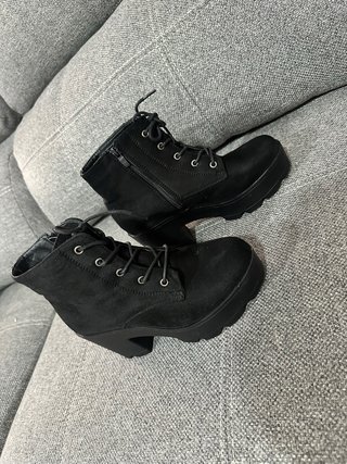 Botines negros de plataforma