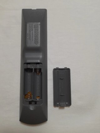 2 x 12 euros. Mandos a distancia Sony y DigiVolt