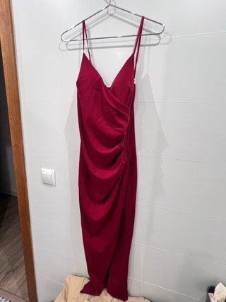 Vestido rojo drapeado tirantes