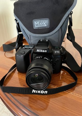 *EXCELENTE Nikon F70 Cámara Refléx ANALG +Objetivo