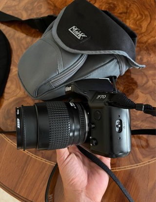 *EXCELENTE Nikon F70 Cámara Refléx ANALG +Objetivo