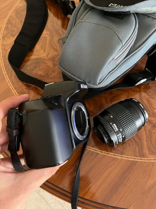 *EXCELENTE Nikon F70 Cámara Refléx ANALG +Objetivo