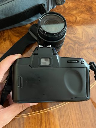 *EXCELENTE Nikon F70 Cámara Refléx ANALG +Objetivo