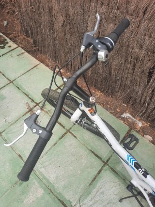 Bicicleta Junior Hiland 24 Pulgadas- Blanca/azul